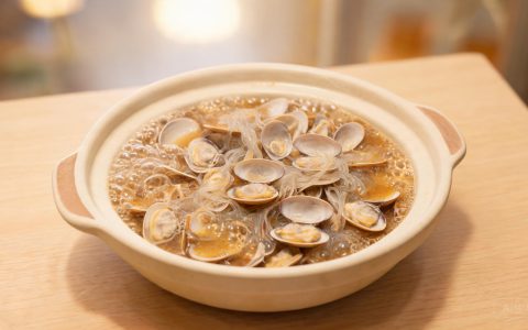 花甲粉丝煲：吐沙2小时，中火6分钟全开口！
