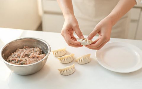 鲅鱼饺子：打水150毫升，馅才鲜嫩弹牙！