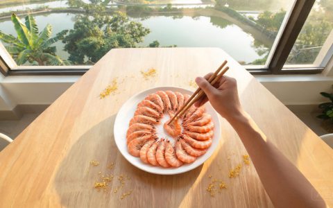 番茄虾仁：酸甜开胃的5分钟家常！