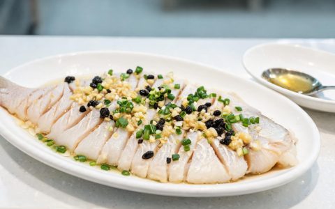 宴席缺硬菜！豉汁蒸龙利鱼1条出8位