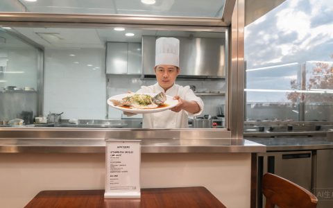 广交会外商进店，菜单和外场怎么接