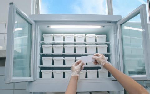 留样柜里那盒菜，别只摆样子