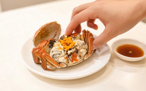 蟹黄虾头能不能吃？别被误区带偏