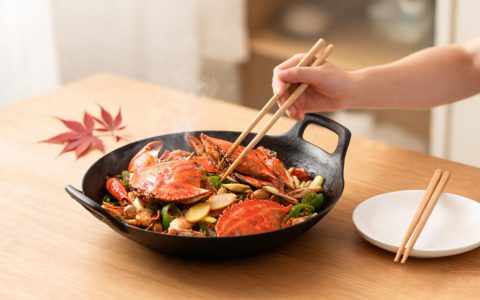 梭子蟹干锅，酒店宴席出菜稳又快