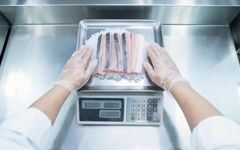 "鬼秤"被严查！后厨收货过磅与称重复核怎么做